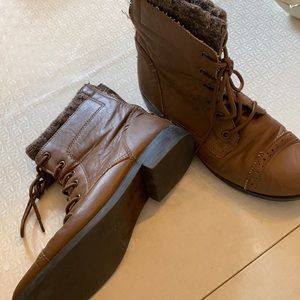 👟 3/$10 - Brown boots